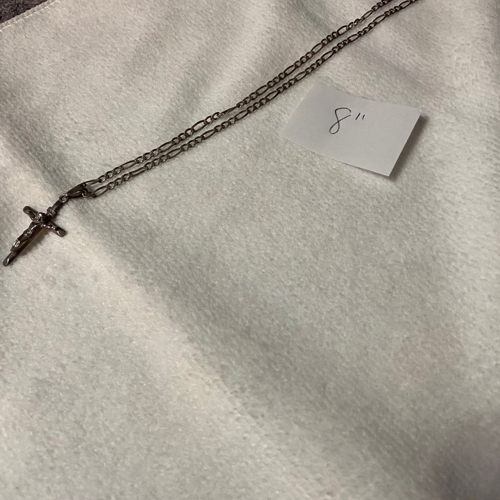 Men’s sterling silver crucifix with chain